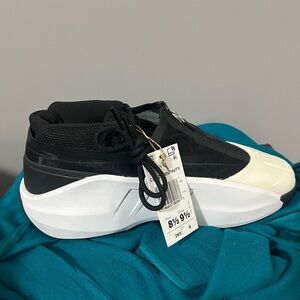 Uni sex- Crazy Iiinfinity Shoes Black/white Men 8 1/2